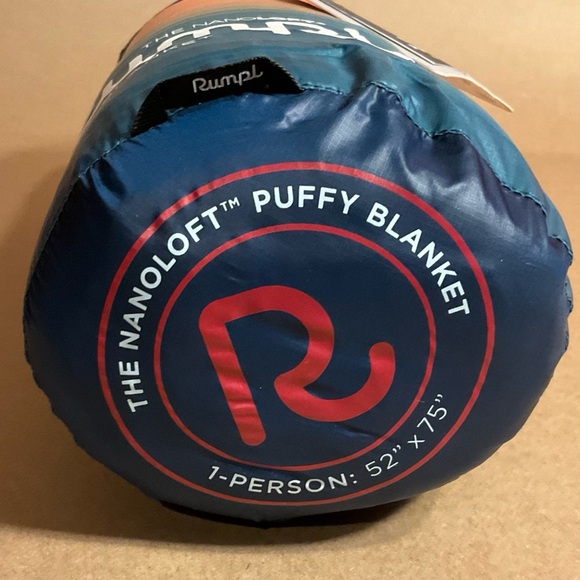 NWT Rumpl NanoLoft Puffy Blanket 1-Person (52”x75”) - Picture 2 of 10